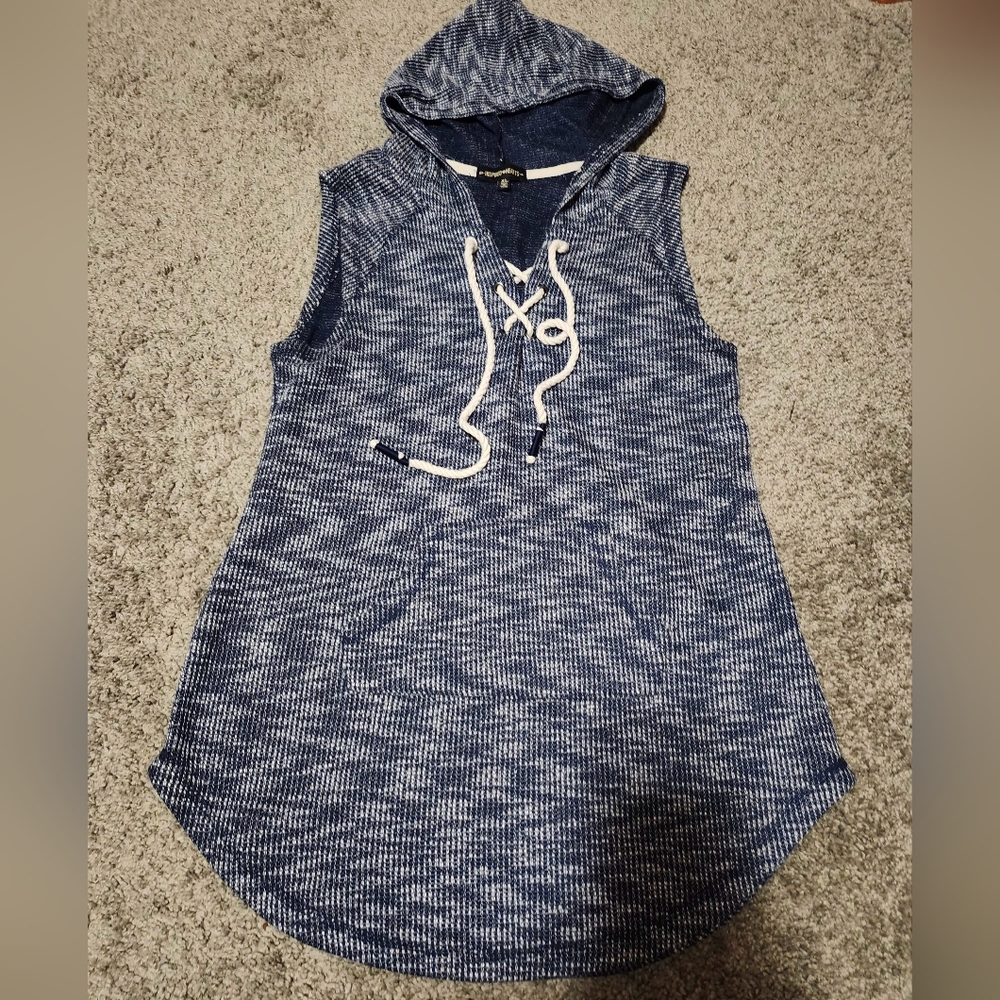 4/$20 Sleeveless hoodie waffle tee